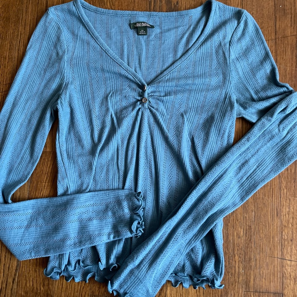 wild fable cropped long sleeve
